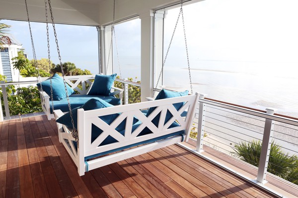 KLEER Trimboard porch swing